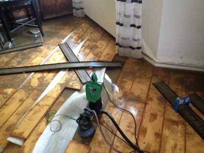 IMG_4042.JPG (2.59 MiB) 6150 mal betrachtet Die Pumpen stehen auf der Start u Zielgerade...