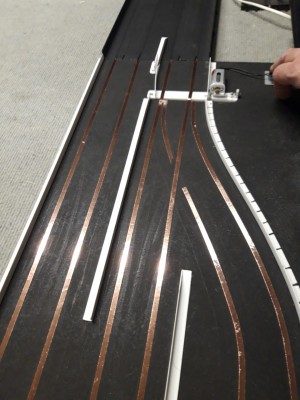 20211215_183544.jpg (815.05 KiB) 4050 mal betrachtet Autos werden in Boxengassse geleitet