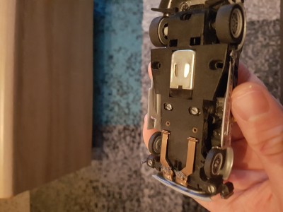 16122964715138811543457855720232.jpg (3.06 MiB) 6456 mal betrachtet 2 vorderen seitlichen Schraublöcher abgeflext