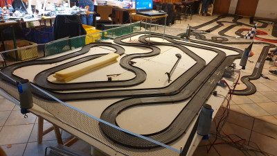 20211022_190600.jpg (3.6 MiB) 9321 mal betrachtet 160er Bahn .... diesmal auf Platte ... deutlich rückenschonender