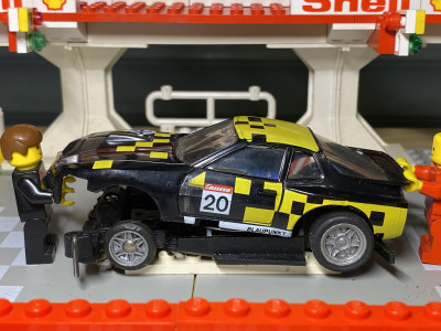 IMG_5645.jpeg (1.71 MiB) 4243 mal betrachtet Beim Hindi #20 wird die Karosserie angepasst.